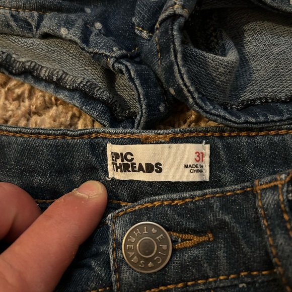 3 pairs of toddler 3T shorts - Picture 4 of 7